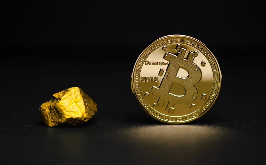 Bitcoin trader warns of downside as gold rally continues Bitcoin trader warns of downside as gold rally continues